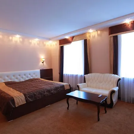 Hotel Gubernsky 4*